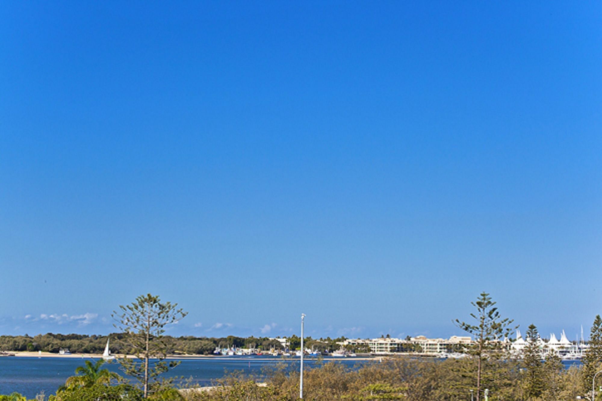 Aqualine Apartments On The Broadwater Gold Coast Exterior photo
