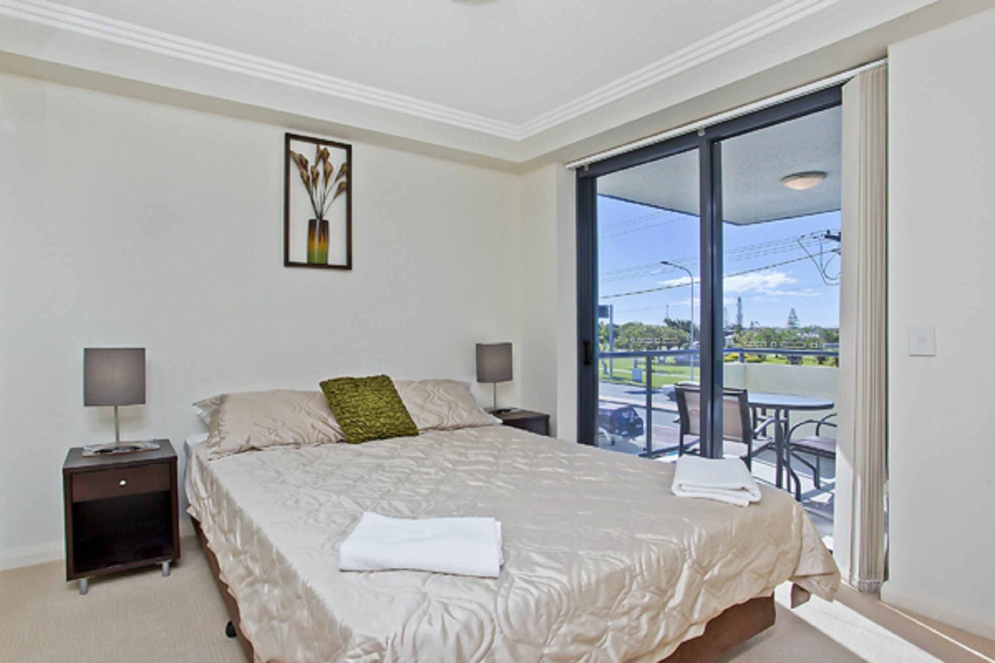 Aqualine Apartments On The Broadwater Gold Coast Exterior photo