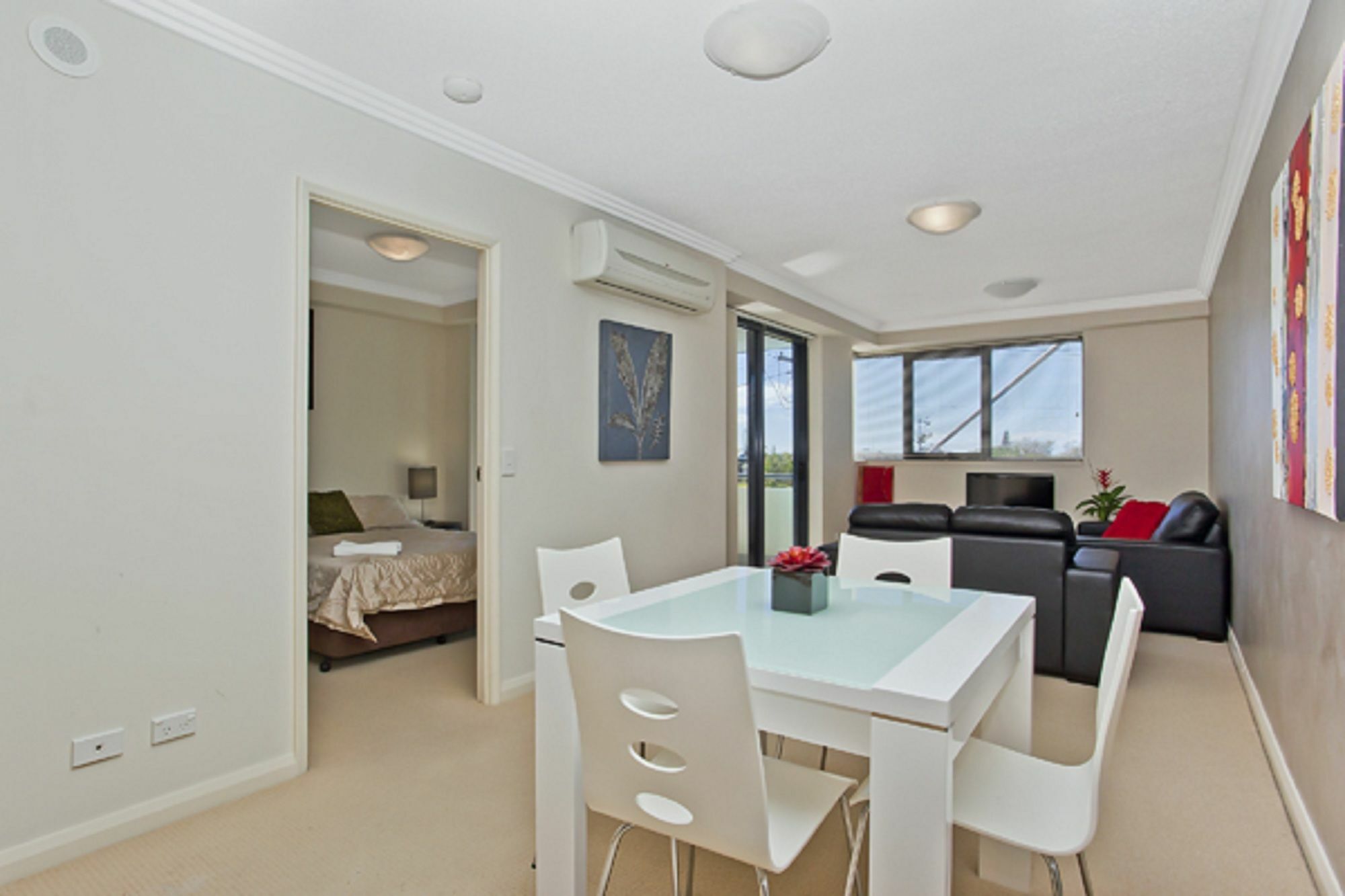 Aqualine Apartments On The Broadwater Gold Coast Exterior photo