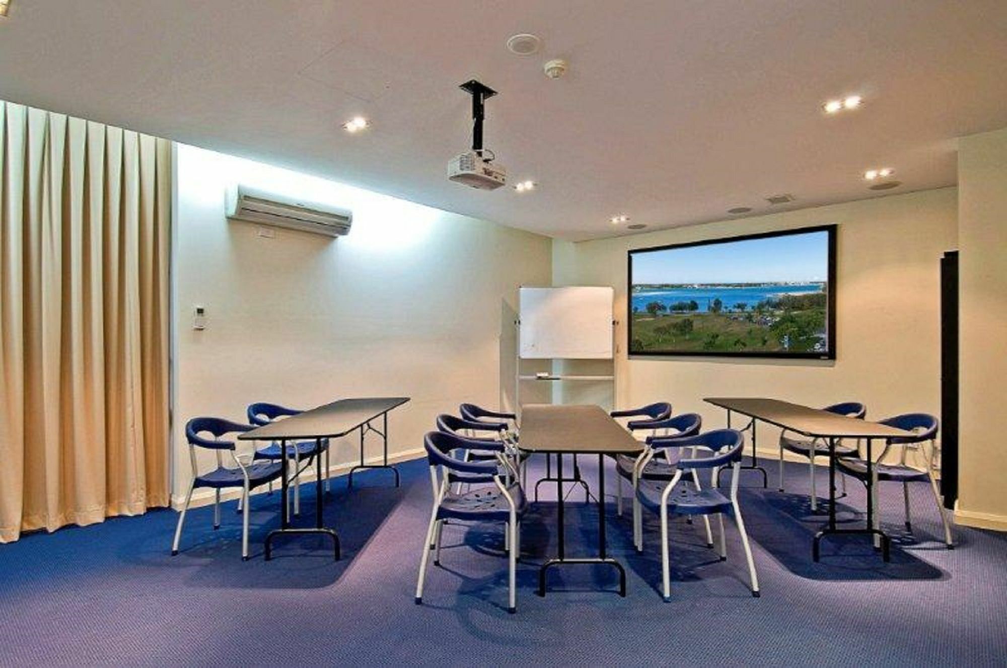 Aqualine Apartments On The Broadwater Gold Coast Exterior photo